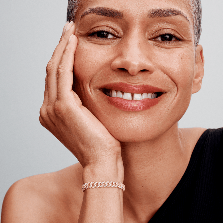 Kubinis moissanito apyrankė