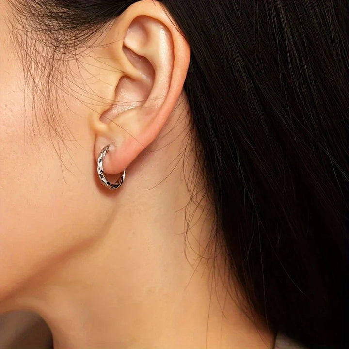 Minimalistinės geometrinės auskarai